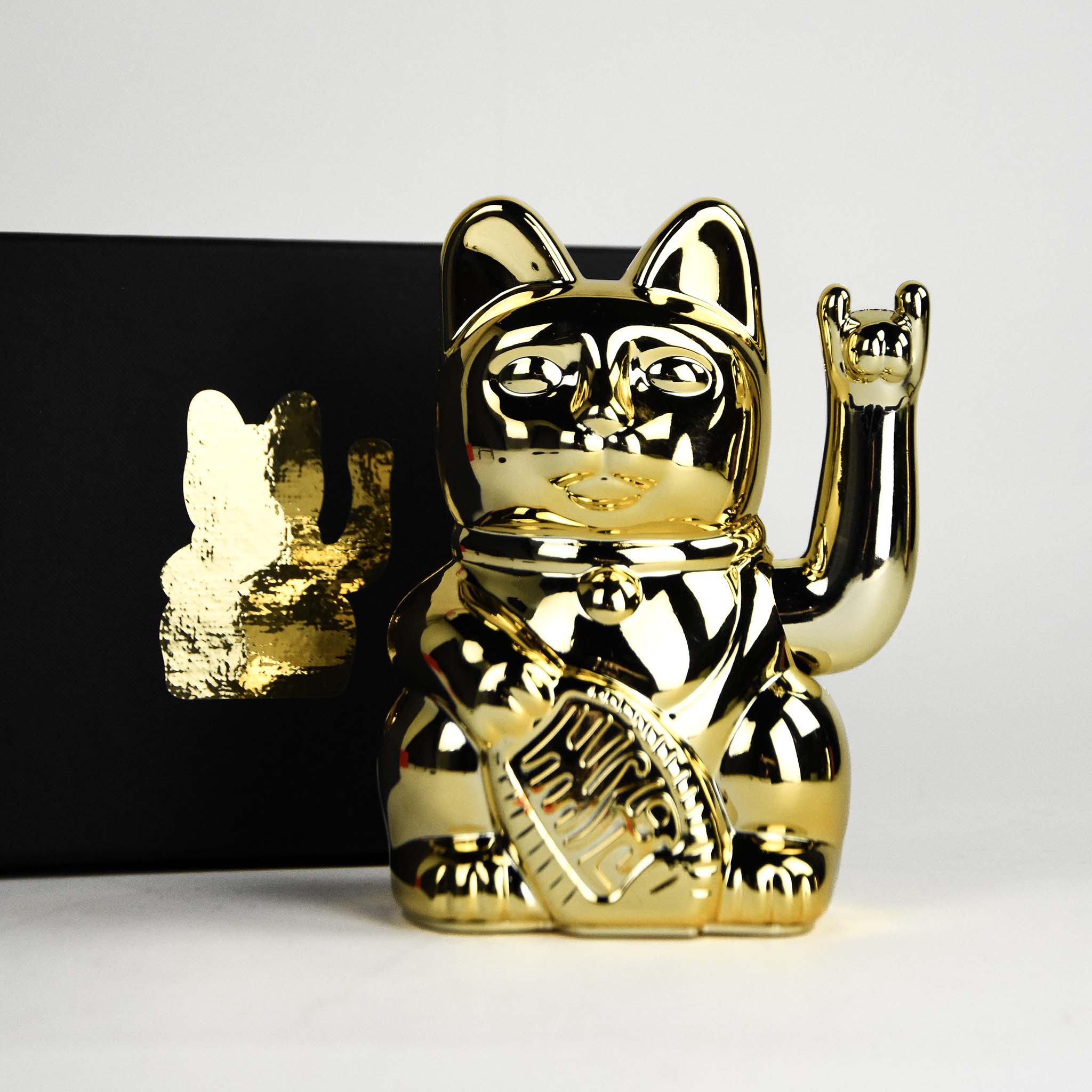 Lucky Cat Golden Helga