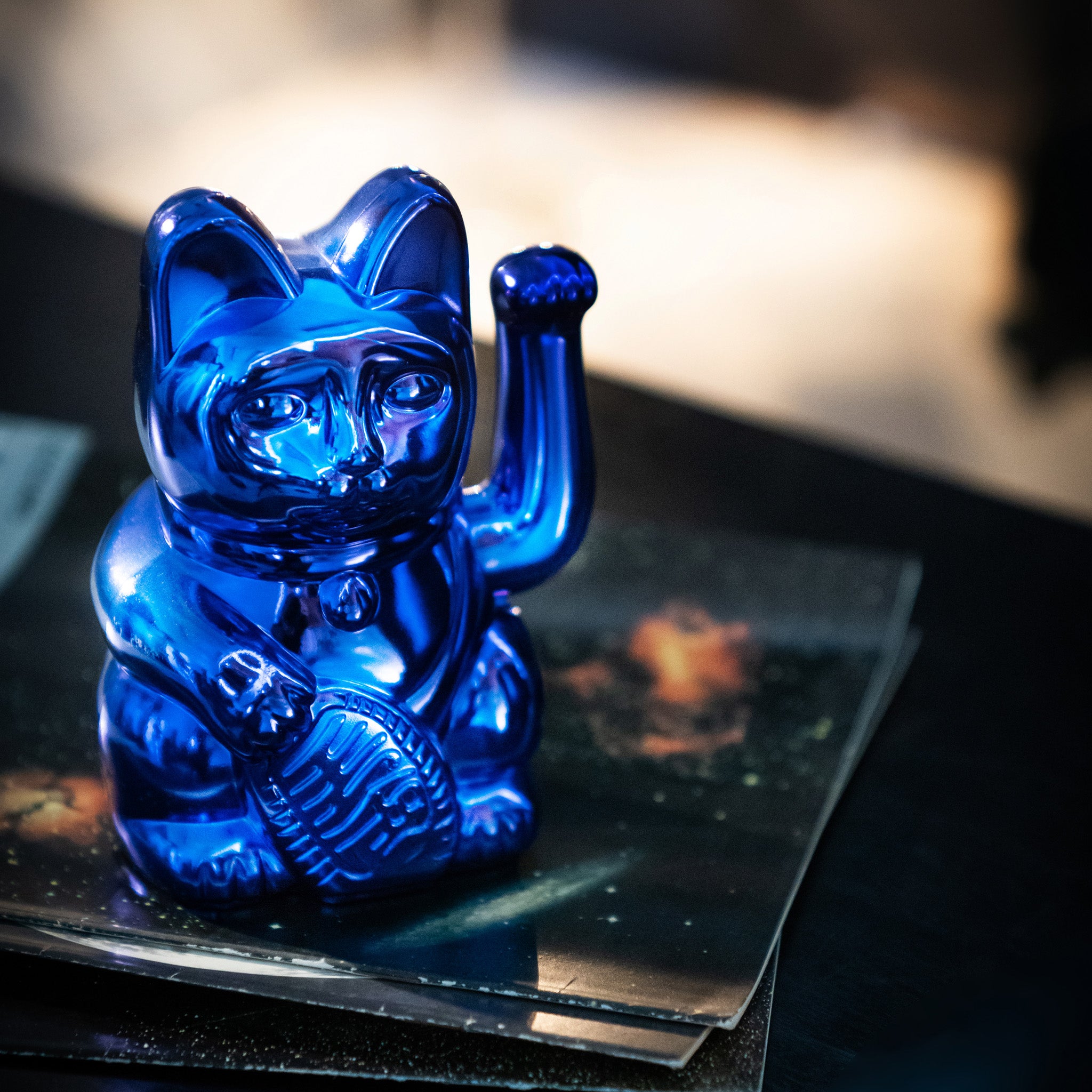 Lucky Cat Cosmic Edition Earth - Shiny Blue – Donkey Products